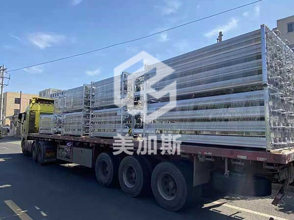 氣化器-出口東歐項(xiàng)目-100~500方空溫氣化器10臺(tái).jpg