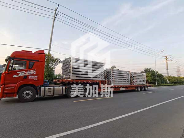 氣化器-氣體公司應(yīng)急擴(kuò)容-1500方氣化器3臺(tái).jpg